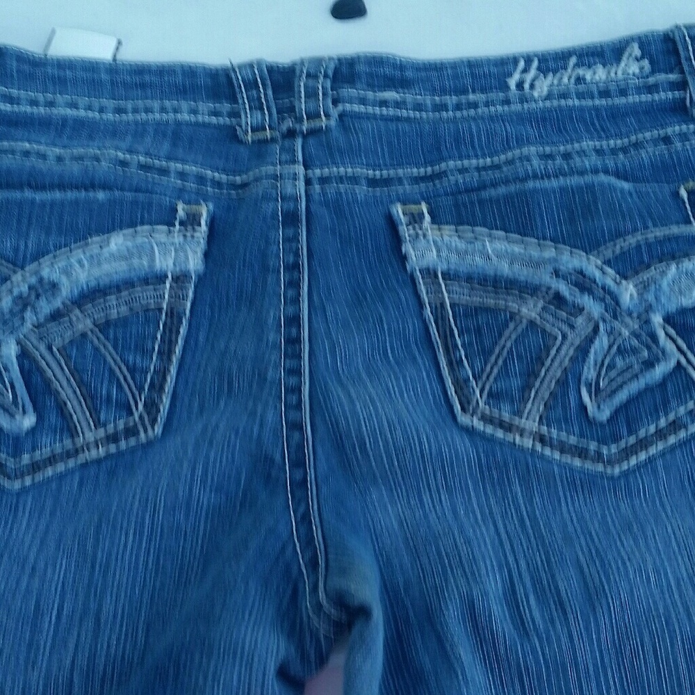 Hydraulic Capri jean Distressed EUC Size 17/18 DC1